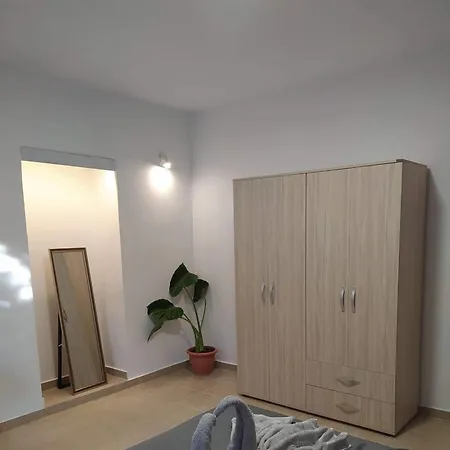 On The Wave Apartment *
